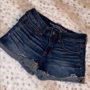 Mid waist denim shorts